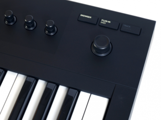 Native Instruments Komplete Kontrol A25