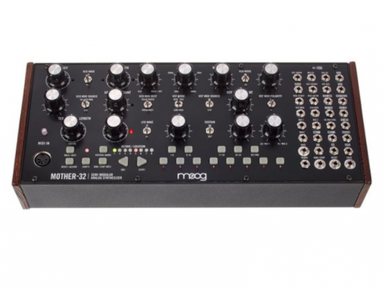 Moog Mother 32 - Semi-Modularer Analog Syntheziser