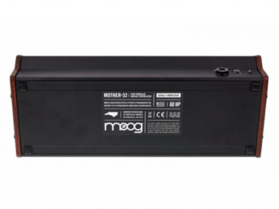 Moog Mother 32 - Semi-Modularer Analog Syntheziser