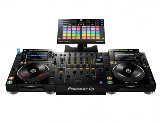 Pioneer DDJ XP2 - Subcontroller für rekordbox und Serato DJ Pro - Verfügbar