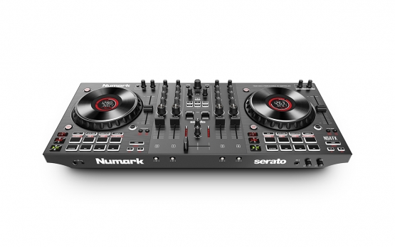 Numark NS4FX