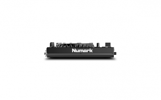 Numark NS4FX