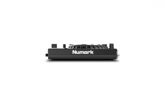 Numark NS4FX