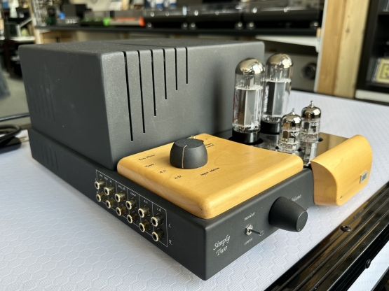 2nd Hand: Unison Research Röhren Vollverstärker Simply Two - Verfügbar