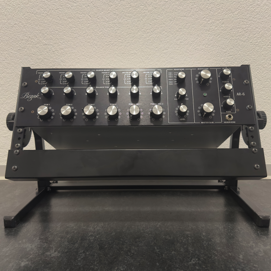 2nd Hand: Bodzak AR-6 & Stand