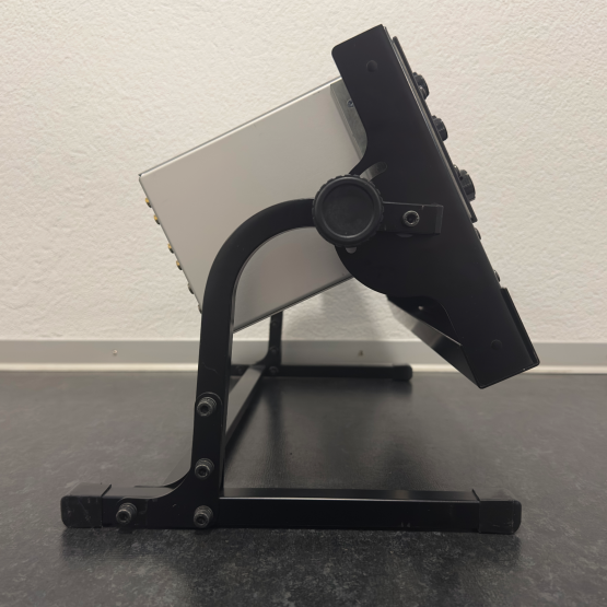 2nd Hand: Bodzak AR-6 & Stand