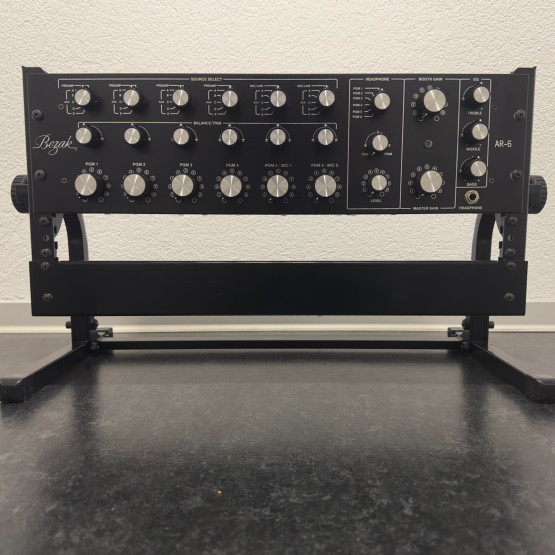 2nd Hand: Bodzak AR-6 & Stand
