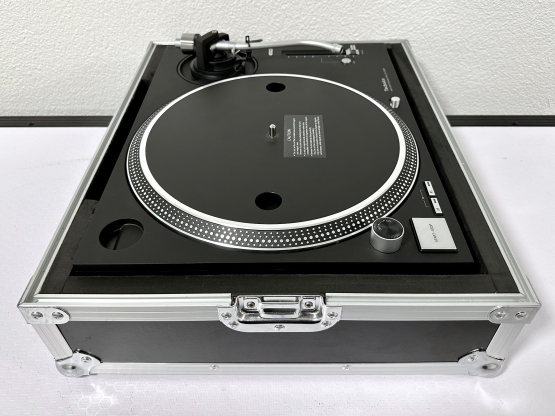 2nd Hand: Technics SL-1210GR, neuwertiger Zustand