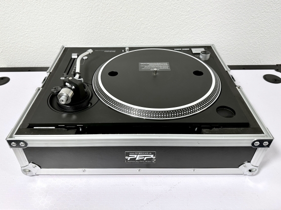 2nd Hand: Technics SL-1210GR, neuwertiger Zustand