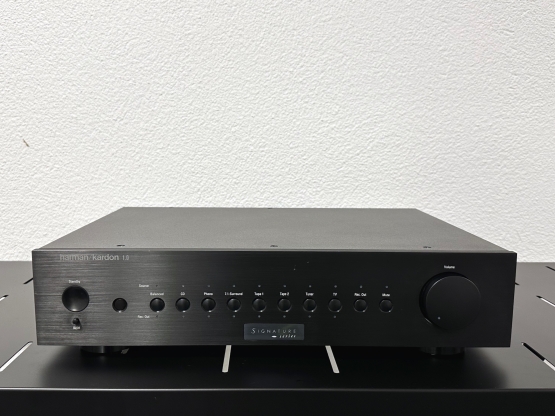 2nd Hand: Harman Kardon Signature 1.0