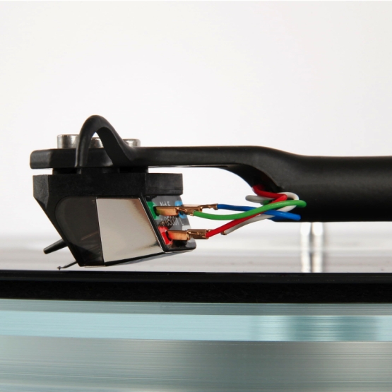 Bundle: Rega Planar 6 - Weiss und Rega Nd5 Tonabnehmer