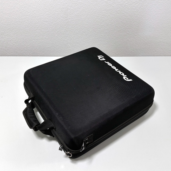 2nd Hand: 2x Pioneer DJ CDJ 2000 Nexus2 + Bag