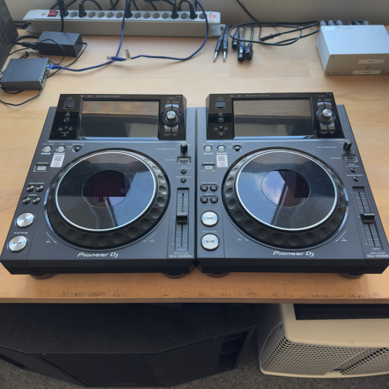 2nd Hand: 2x Pioneer DJ XDJ-1000mkII