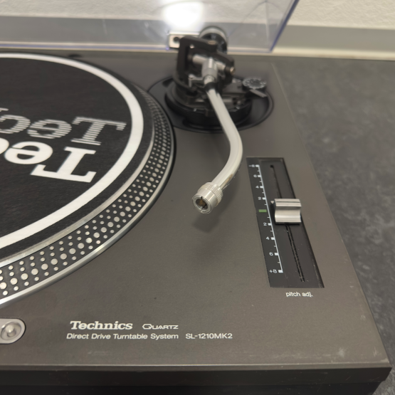 2nd Hand: Technics SL-1210 mkII frisch Revidiert