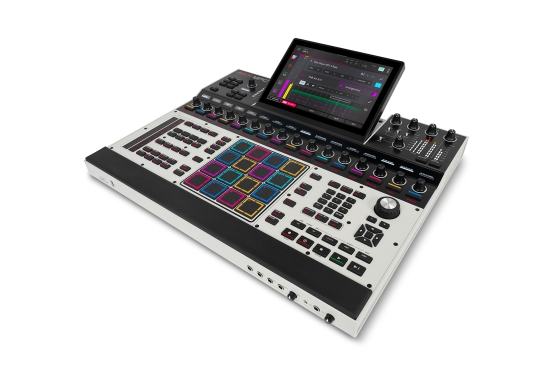 Akai MPC XL (Sampling & Sequencing)