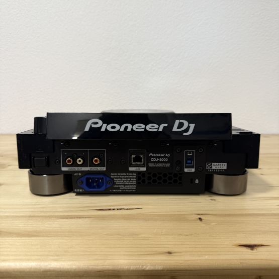 2nd Hand: 1x Pioneer DJ CDJ-3000