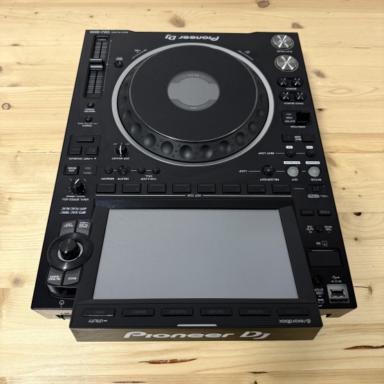 2nd Hand: 1x Pioneer DJ CDJ-3000