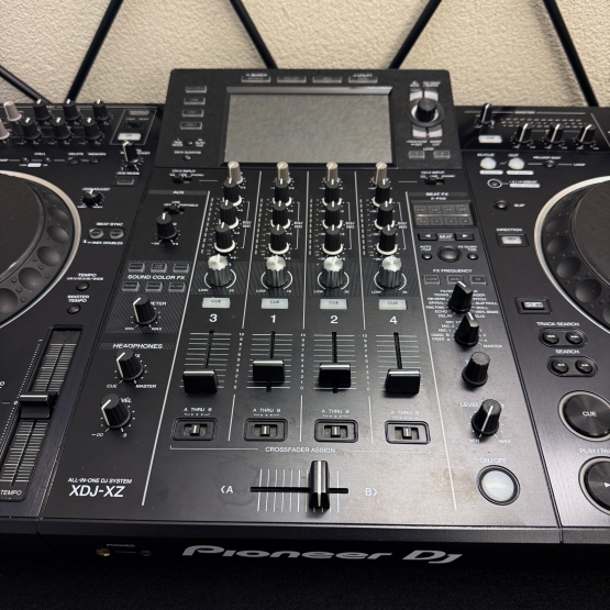2nd Hand: Pioneer DJ XDJ-XZ inkl. Piooneer DJ Flight Case