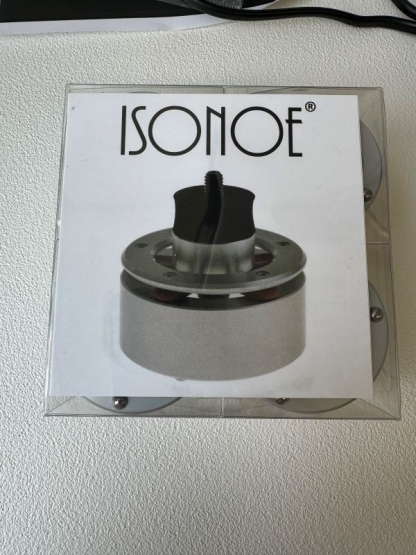 Isonoe Isolation Feet ( Set 4er Pack) - Silber - Verfügbar