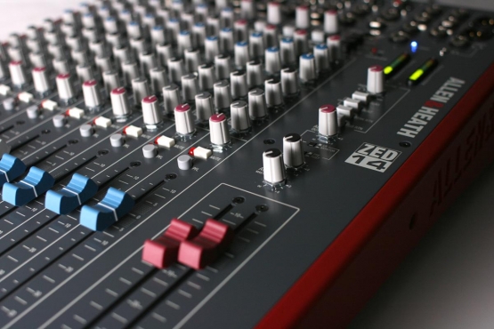 Allen&Heath ZED14 - 14-Kanal Mischpult